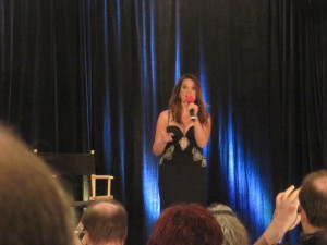 Chase Masterson 01