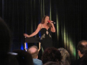 Chase Masterson 03