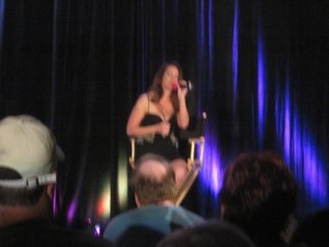 Chase Masterson 08