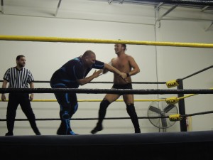 Ben Ortiz vs Conor Claxton at CZW Dojo Wars XI 01